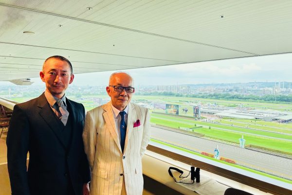 安田記念＠東京競馬場、ロマンチックウォーリアーの馬主席にて